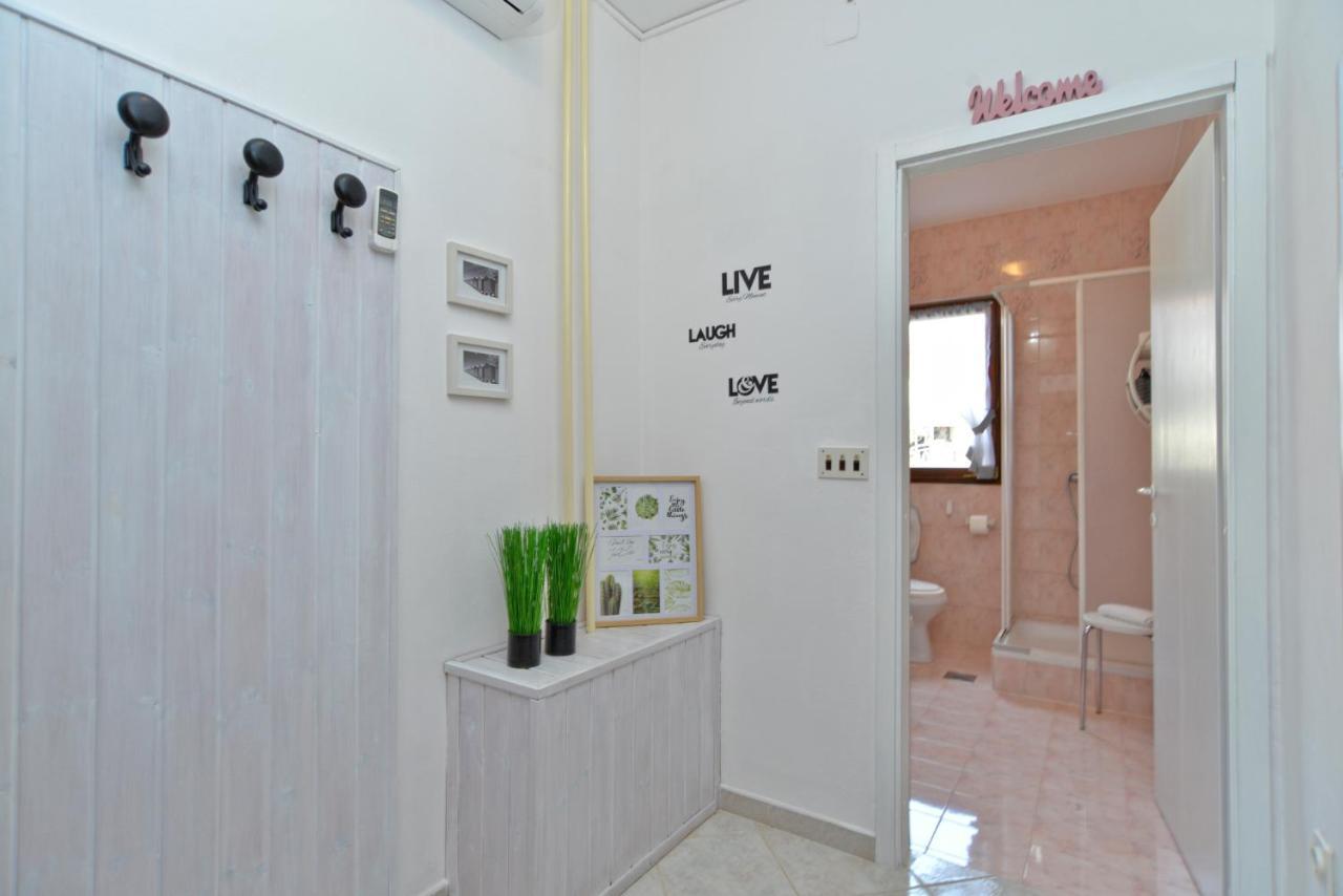 Apartment 1021 Fazana Luaran gambar