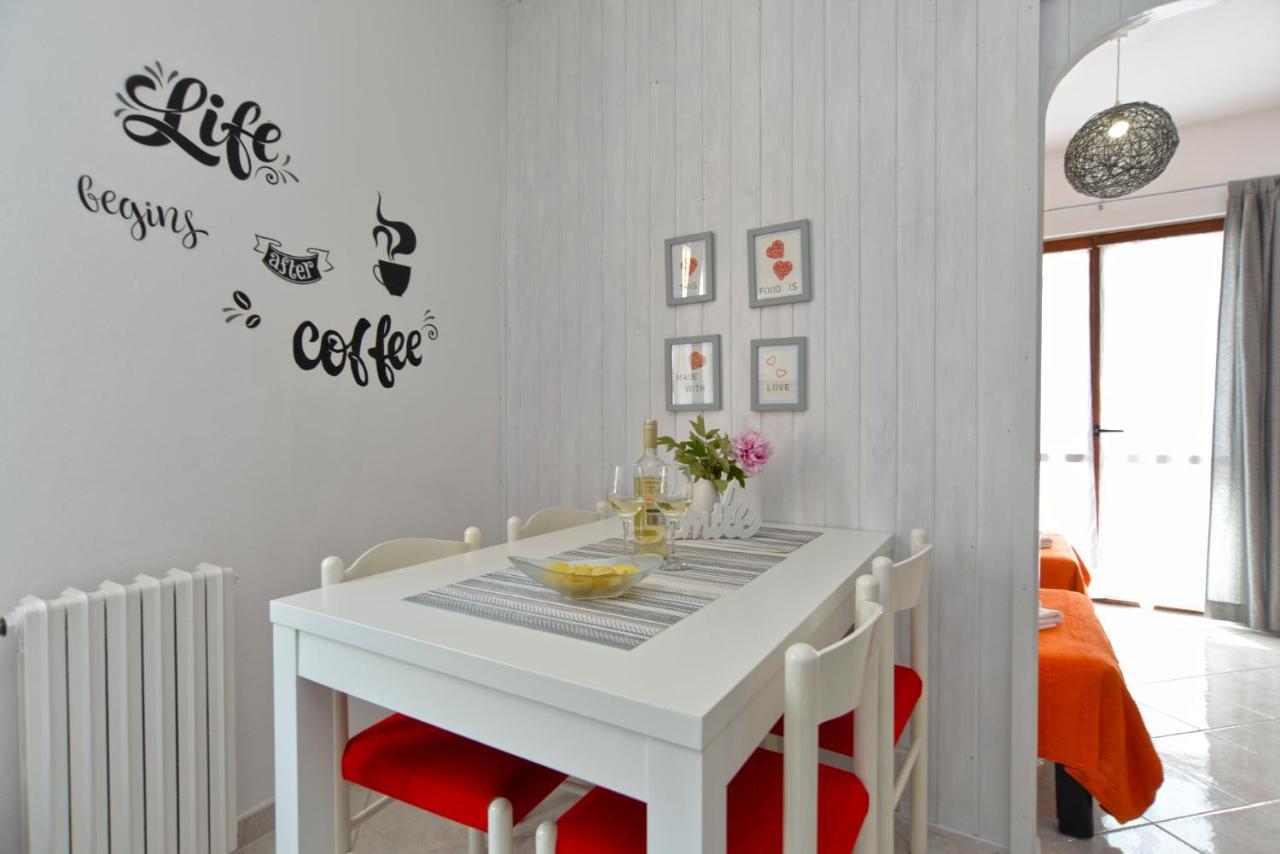 Apartment 1021 Fazana Luaran gambar