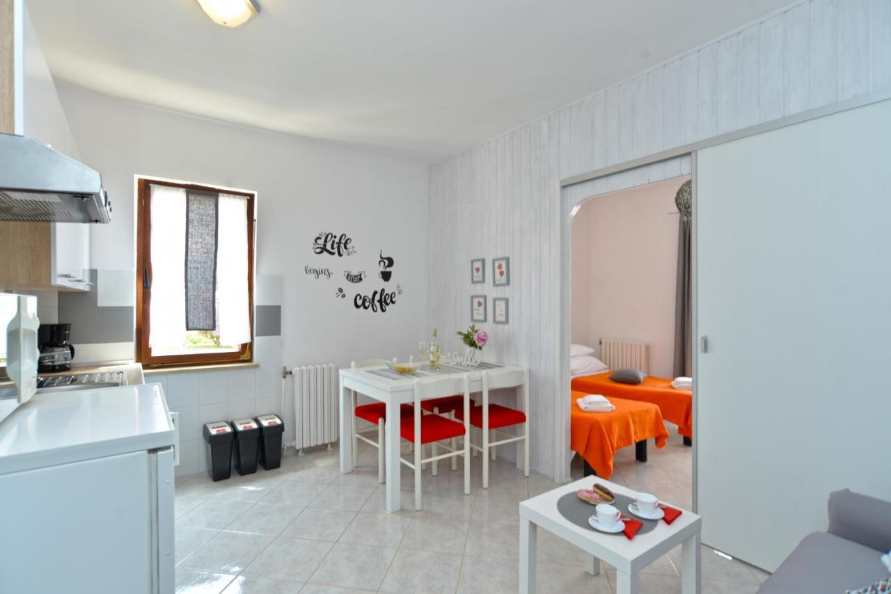 Apartment 1021 Fazana Luaran gambar