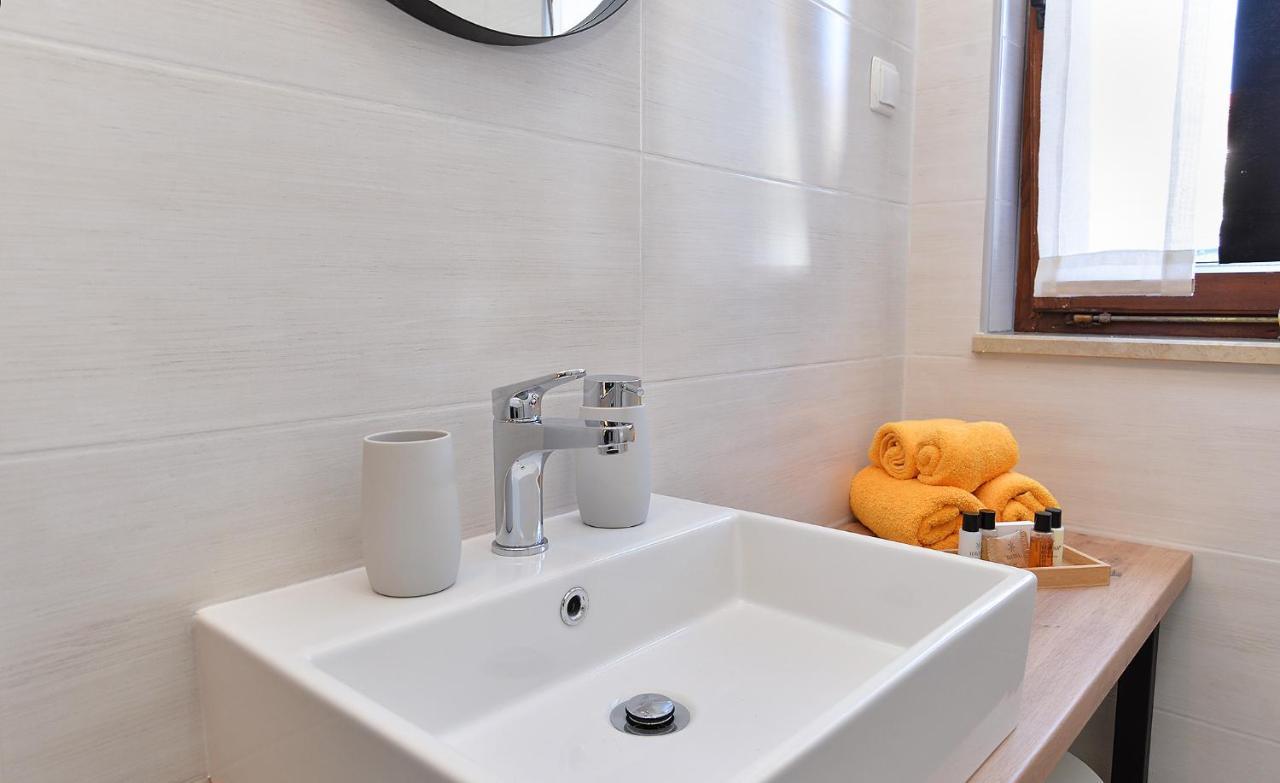 Apartment 1021 Fazana Luaran gambar