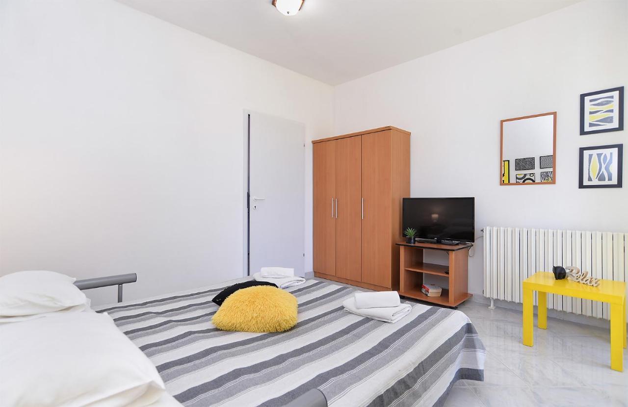 Apartment 1021 Fazana Luaran gambar